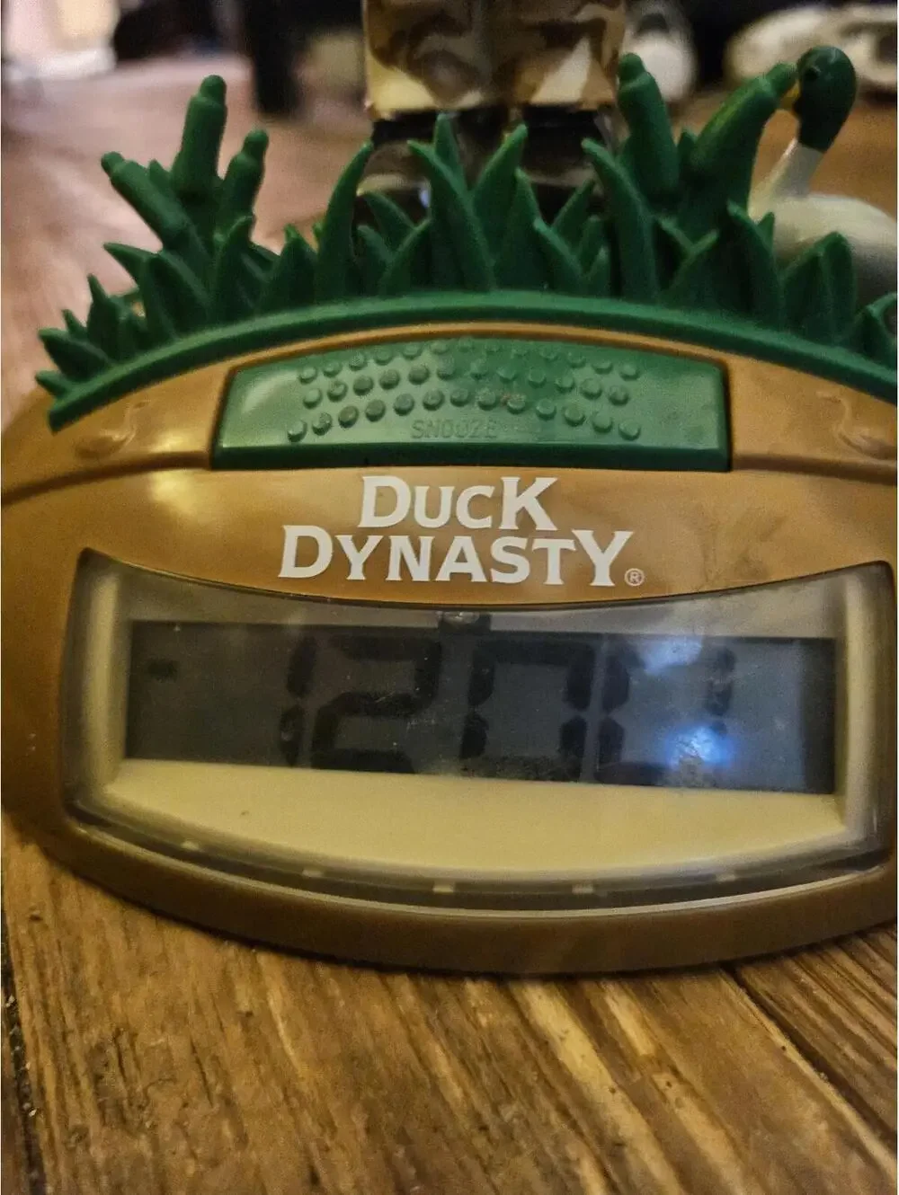 Talking “Si” Clock - Duck Dynasty Alarm clock- tested w batteries - seems unused
